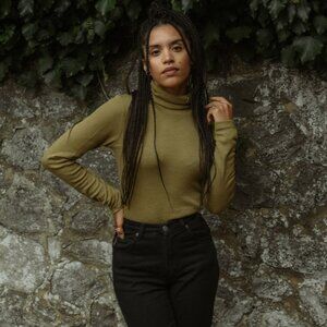 Siskin Auk Womens Top - Merino Wool & Silk - Moss